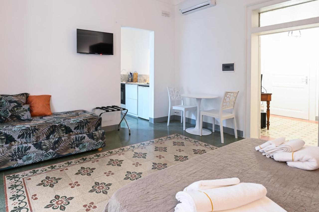 Principe Di Bigottia Hotel Trapani Bagian luar foto