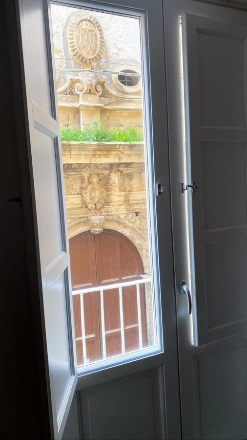 Principe Di Bigottia Hotel Trapani Bagian luar foto
